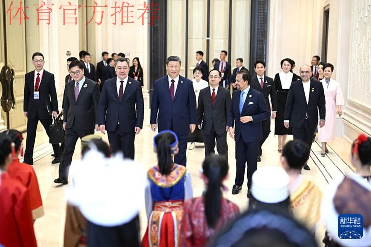 习近平和彭丽媛为出席哈尔滨第九届亚洲冬季运动会开幕式的国际贵宾举行欢迎 习近平和彭丽媛为出席哈尔滨第九届亚洲冬季运动会开幕式的国际贵宾举行欢迎